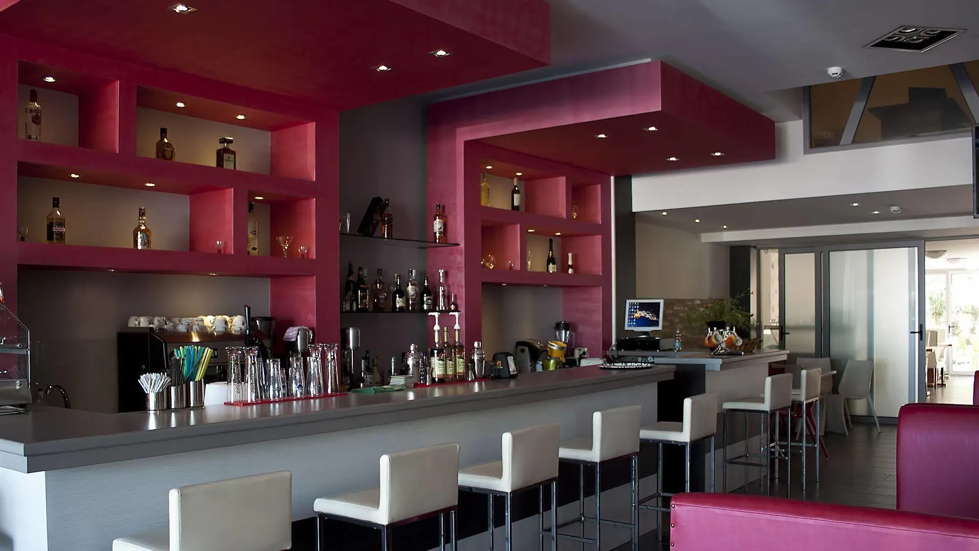 ***  City Life Hotel Heraklion  Greece